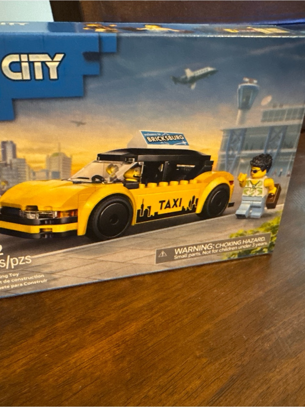 Yellow Taxi Building Set - Bricksburg
